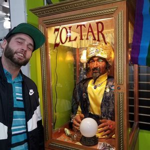 Meet your Posher, Garrick